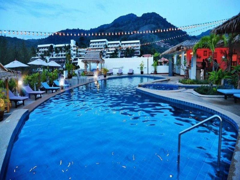 Phuket Heritage Hotel Karon Exterior photo