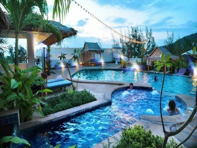 Phuket Heritage Hotel Karon Exterior photo