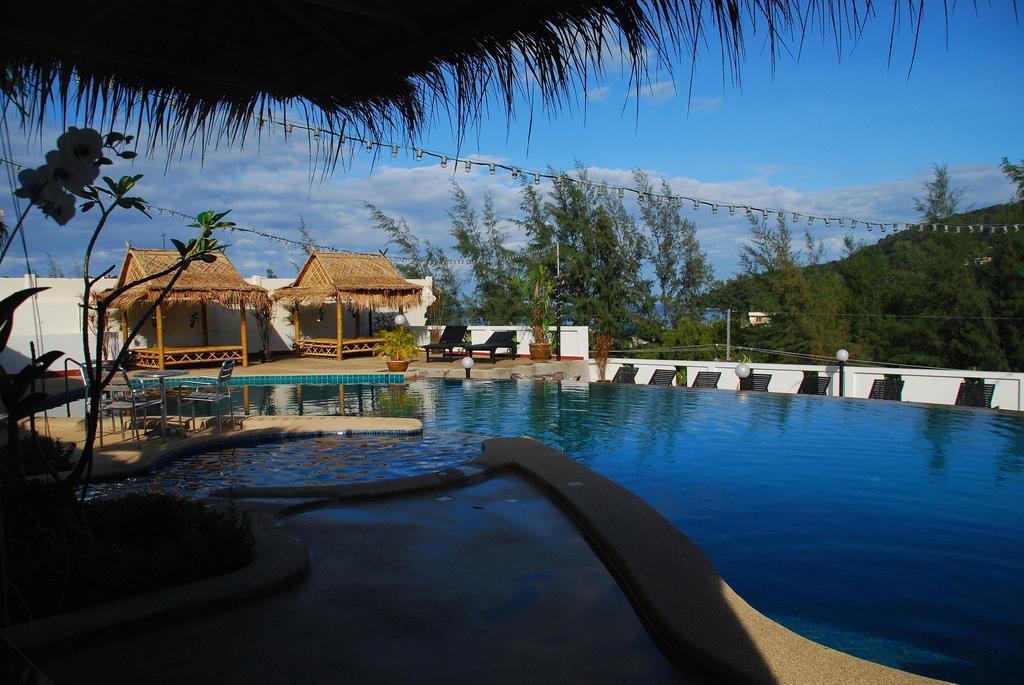 Phuket Heritage Hotel Karon Exterior photo